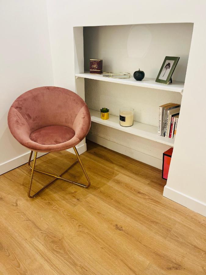Appartement Charming Parisian Parijs