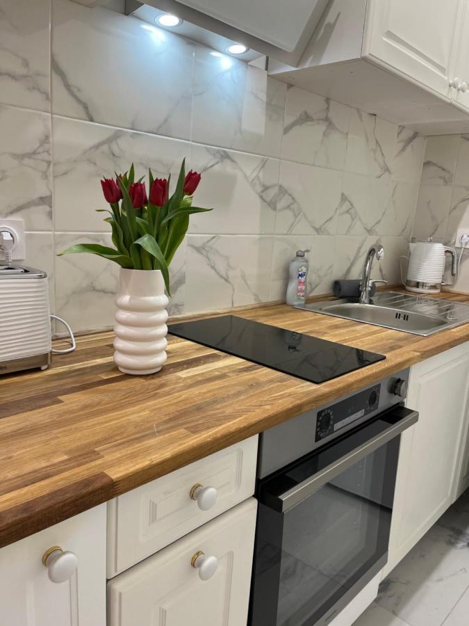 Appartement Charming Parisian Parijs